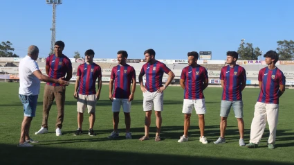 Los fichajes del Poblense con el presidente Miquel Molondro