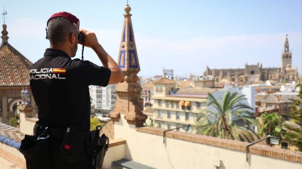 POLICIA