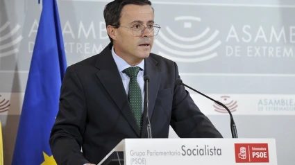 03/07/2025 El secretario general del PSOE de Extremadura, Miguel Ángel Gallardo, en rueda de prensaPOLITICA ESPAÑA EUROPA EXTREMADURAASAMBLEA DE EXTREMADURA