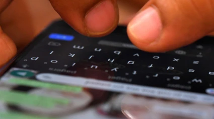 Chatear en WhatsApp y escribir en el teléfono