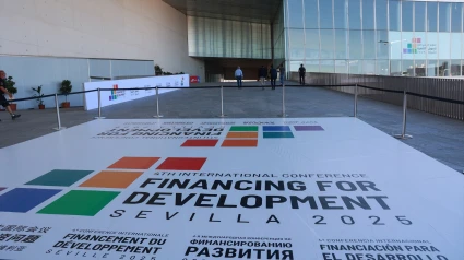 Últimos preparativos en el Palacio de Exposiciones y Congresos de Sevilla días previos al inicio de la Cumbre de la ONU