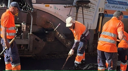 Comienzan los trabajos de asfaltado en La Navata