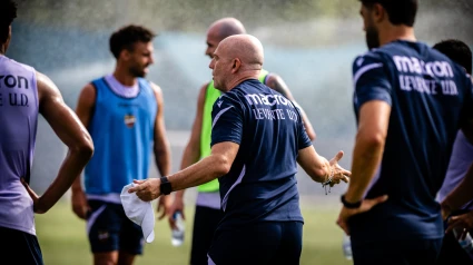 Calero e Iborra, de espaldas en el primer día de entrenamiento