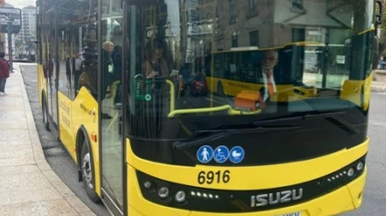 Un autobús urbano en la ciudad de Ourense