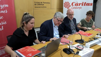 La miembro del Observatori de la Realidad Social de Càritas Catalunya, Marina Pous, explica que el mercado de alquiler preocupa a la entidad social por la inestabilidad que provoca