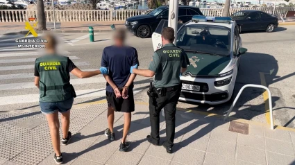 El agresor, con antecedentes por homicidio, atacó por la espalda a su víctima