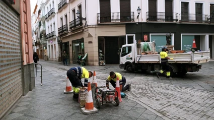 01/03/2024 Imagen de recurso de trabajos en el pavimento de vía pública.POLITICA ANDALUCÍA ESPAÑA EUROPA SEVILLA