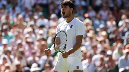 Alcaraz supera a Fritz para alcanzar su tercera final consecutiva