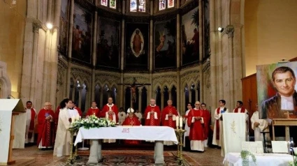 El cardenal Semeraro preside la misa en la que se ha convertido en beato el Hermano Marista