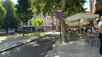 Calle Reyes, en pleno proceso de peatonalización