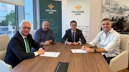 Un impulso al fútbol jiennense: Real Jaén y Caja Rural firman un convenio clave para el futuro del club