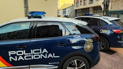 Coches de la Policía Nacional en Lugo