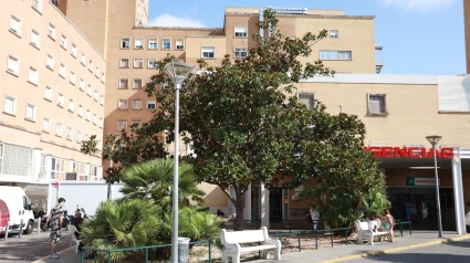Fachada del Hospital Universitario Virgen del Rocío
