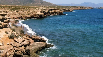 Una de las calas del parque regional de Cabo Cope y Calnegre