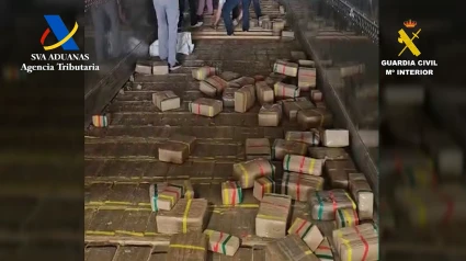 Intervenidos más de 2800 kilos de hachís ocultos en los bajos de un semirremolque de un camión que procedía de Tánger-Med