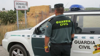 Una patrulla de la Guardia Civil en Ochavillo del Río