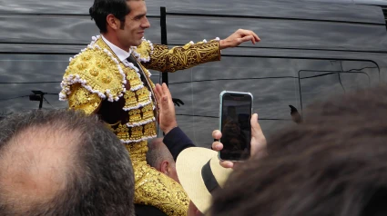Emilio De Justo Debuta En Pontevedra En El 125 Aniversario De Su Plaza Emilio De Justo Debuta En Pontevedra En El 125 Aniversario De Su Plaza