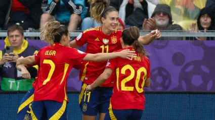 La jugadora de la selección de España Alexia Putellas, celebra su gol contra la selección de Bélgica, durante el partido de la segunda jornada de la fase de grupos de la Eurocopa 2025 entre la selección de España y la selección de Bélgica, este lunes en el Stockhorn Arena en Thun, Suiza.-EFE/ Ana Escobar