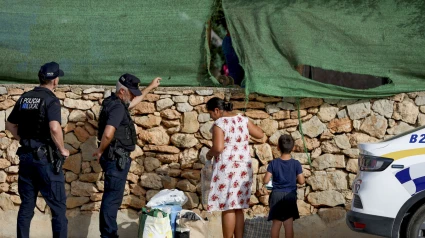 okupas siendo desalojados por la Policía