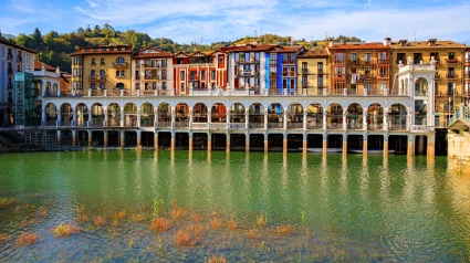 Terraplén del río Oria en Tolosa