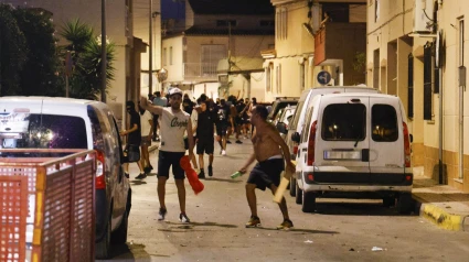 Varias personas durante los altercados en Torre Pacheco, a 12 de julio de 2025, en Torre Pacheco, Murcia