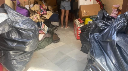 Las pertenencias de Susa, en el hueco de la escalera