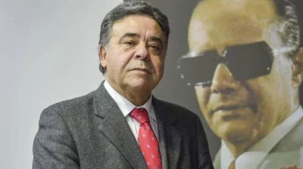 Paco Zambrano, con el fondo de Porrina, a quientanto estudió y ensalzó