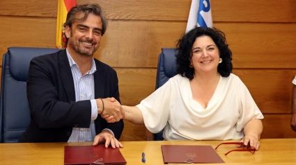 Diego Calvo y Ana María López firmaron el convenio