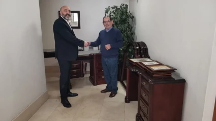 Entrega del mobiliario a Cáritas
