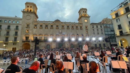 Verano con ritmo: noches de jazz y tardes de música tradicional en el corazón de Alicante