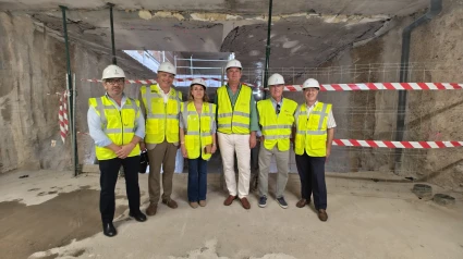 Visita de Julia Climent y Vicente Martínez Mus a las obras de la Línea 10