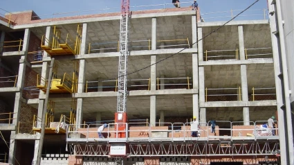 Obra de viviendas públicas en Huelva