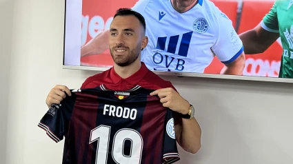 Frodo, con su camiseta y el 19 que portará esta temporada