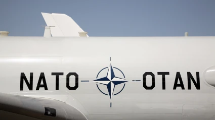 Lateral de un avión AWACS de la OTAN