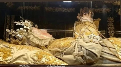 Virgen Dormida en la Capilla de la Asunción de la Catedral de Plasencia