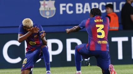 Lamine Yamal y Balde celebran juntos un gol