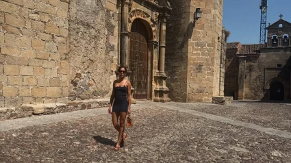 La actriz, Hiba Abouk visita Cáceres