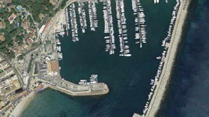 Las primeras catas ya han comenzado en el Puerto de Xàbia para construir un aparcamiento de tres plantas con mirador, dentro del proyecto de integración del puerto en el municipio