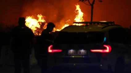 La Guardia desaloja varias urbanizaciones en la localidad de Tres Cantos al comenzar el incencio