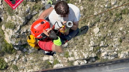 Rescate en helicóptero de dos senderistas deshidratados en el Montgó en plena ola de calor