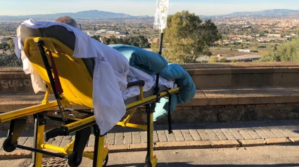 La Ambulancia del Deseo es una fundación que se dedica a cumplir los deseos de personas con enfermedades graves o movilidad reducida