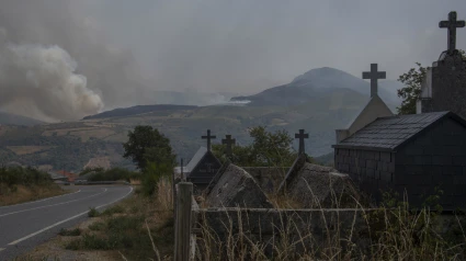 Incendio en Chandrexa de Queixa (Ourense)