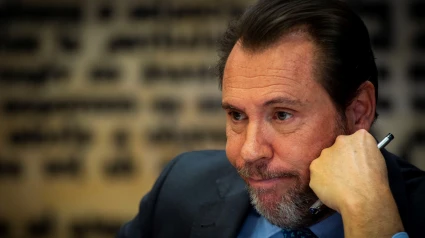 (Foto de ARCHIVO)El ministro de Transportes y Movilidad Sostenible, Óscar Puente Santiago, comparece ante la Comisión del ‘caso Koldo’, en el Senado, a 24 de abril de 2025, en Madrid (España). Puente ha comparecido hoy ante la Comisión de Investigación sobre los contratos, licencias, concesiones, ayudas y otras operaciones del Gobierno y del sector público, relacionadas con la intermediación de Koldo García Izaguirre y con las demás personas vinculadas a la trama investigada en la Operación Delorme, y respecto a los presuntos delitos relativos a la corrupción que tengan una relación, directa o indirecta, o conexión con las mismas.Juan Barbosa / Europa Press24 ABRIL 2025;TRANSPORTES;COMPARECENCIA;COMPARECENTE24/4/2025