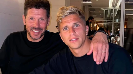 Gianluca junto a su padre Diego Pablo Simeone