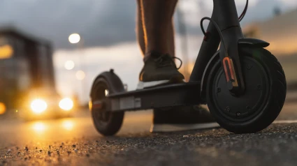 Imagen de archivo de un patinete eléctrico