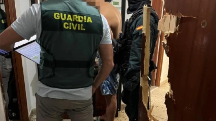 La Guardia Civil desmantela un punto de venta de drogas junto a un colegio y detiene a tres personas en Palencia