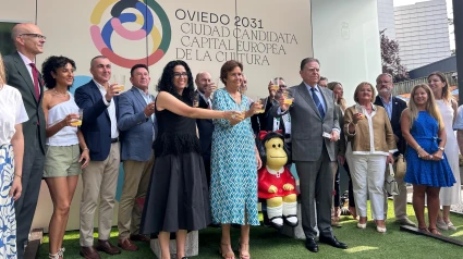 La candidatura de Oviedo recibe en la Feria el respaldo de toda Asturias