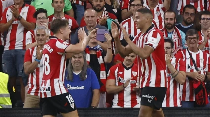 Maroan Sannadi celebra el 2-0 del Athletic contra el Sevilla