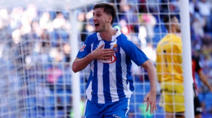 Marash Kumbulla tras marcarle al Mallorca con el Espanyol