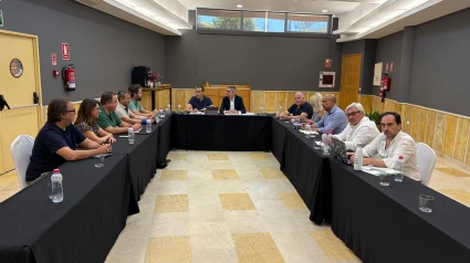 Reunión entre PSOE y JM+